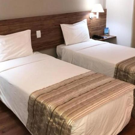 Camacari Plaza Hotel Buitenkant foto