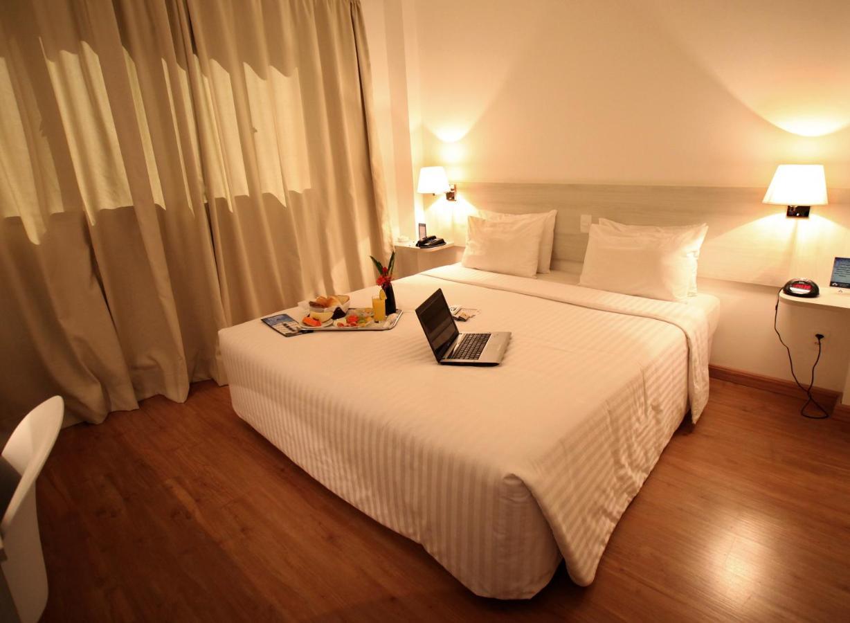 Camacari Plaza Hotel Buitenkant foto
