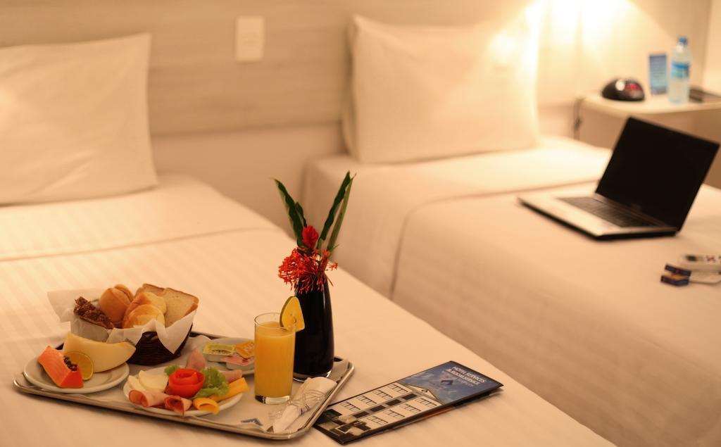 Camacari Plaza Hotel Buitenkant foto